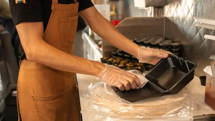 e-opakowania.info-322-jak-uniknac-wyciekow-i-pekniec-wybierajac-plastikowe-miski-n e-opakowania.info - 322-jak-uniknac-wyciekow-i-pekniec-wybierajac-plastikowe-miski-n.webp