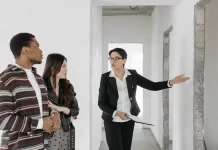 we-rent.pl - 285-jak-dziala-posrednictwo-w-wynajmie-mieszkan-w-warszawie.webp